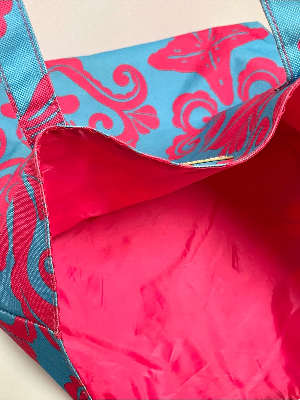 Lilly Pulitzer For Estée Lauder Turquoise & Hot Pink Sea Motif Tote - Picture 4 of 4